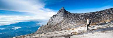 Gunung ini salah satu favorit pendaki. 10 Gunung Tertinggi Di Asia Tenggara Yang Wajib Diketahui Ilmugeografi Com