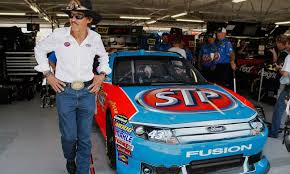 Certainly not the idiots of johnson and gordon. Who Are The Best Nascar Drivers Pledge Sportspledge Sports