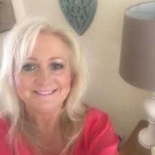 GBet18 (@LizFortune6)