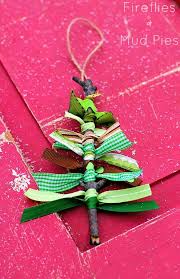 How To Make A Scrap Ribbon Christmas Tree Ornament Recipe Christmas Crafts Christmas Ornaments Homemade Christmas Diy