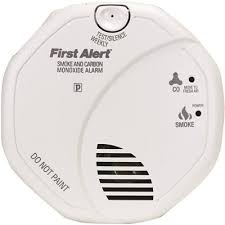 Best smart smoke detector to keep your home safe. Brk Brands Part Sc7010bv First Alert Hardwired Interconnected Smoke And Carbon Monoxide Alarm With Voice Alert Combination Detectors Home Depot Pro