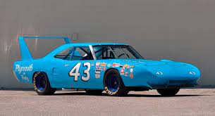Dodge provides the engine block and cylinder head for the engines used by bill davis racing. Detroit S 11 Fastest Stock Cars From The Nascar Circuit Plymouth Superbird Nascar Race Cars Superbird