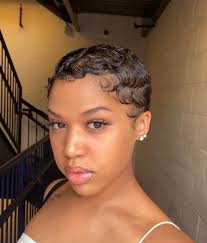 Who is a good stylist for short cuts in Murfreesboro?