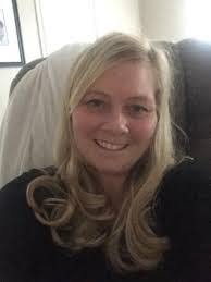 Leigh Bailey's Instagram, Twitter & Facebook