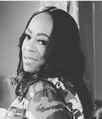 Say hello to Everest "the Coldest" SnowWoman EVAAAAAAA!!!!!!