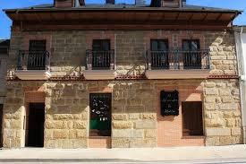 Casa rural el piñeo fırsatlarına bakın (ücretsiz iptal seçeneği ile tamamen iade edilebilir fiyatlar ponferrada bölgesinde 3 yıldızlı kır evi. Book Casa Rural El Almendro De Maria In Ponferrada Hotels Com
