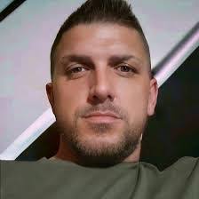 Robert Krummel's Instagram, Twitter & Facebook