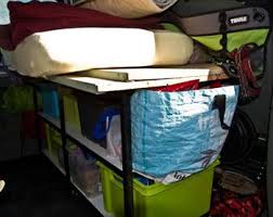 Petit fourgon aménagé presque neuf, moins de 6 mètres. Fourgon Amenage En Camping Car Pour 4 Personnes Fourgon Amenage Fourgon Trafic Amenage Camping Car