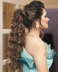 17 Voguish Ponytail Hairstyles For Brides To Try This Wedding Season In 2021 Stylish Ponytail Bride Hairstyles Hair Styles