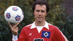 Franz anton beckenbauer was born in munich, germany, on september 11 1945. Vor 40 Jahren Beckenbauer Ist Zuruck In Der Bundesliga Sport Sz De