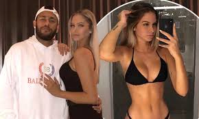 Последние твиты от neymar jr (@neymarjr). Neymar Fuels Speculation He S Dating Spanish Model Noa Saez Daily Mail Online