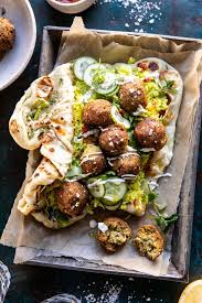 Falafel Naan Wraps With Golden Rice And Special Sauce Recette Recettes De Cuisine Recette Sympa Recette De Falafel