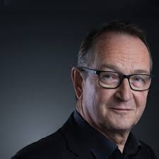 Wir feiern heute die Premiere von „Der Wilde Mann oder: Die Rückkehr der  Weltsprache“ Wir sagen TOI TOI TOI an das ganze Team! Löföl kolins, ad dü  oki-premied obs givob olis balidik „