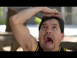 Abuelita le da la lección de su vida a hombres abusivos