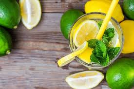 Boire Du Jus De Citron Le Soir Ou Le Matin Regime Jus De Citron L Eau De Citron Et Citron