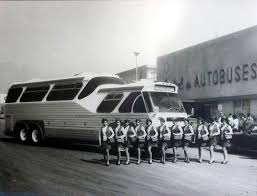 La Central De Autobuses De Monterrey Fue Disenada Y Construida En 1967 Por El Arq Octavio B Segarra Maravillo Autobus Camiones Clasicos Autobus De Dos Pisos