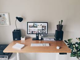 Build Your Own Beautiful Workplace With Our Autonomous Sit To Stand Smartdesk Minimalistischer Schreibtisch Hohenverstellbarer Schreibtisch Schreibtischideen