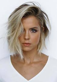 Ideali per incorniciare l'ovale e ricadere leggeri sulle spalle. Capelli Scalati 2019 I Migliori Haircut Alexim Parrucchieri