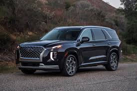 See all the available features of the 2021 hyundai palisade se and start creating the perfect 2021 hyundai palisade se for you at hyundaiusa.com. 2021 Hyundai Palisade Review Trims Specs Price New Interior Features Exterior Design And Specifications Carbuzz