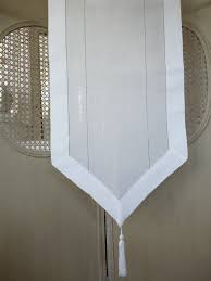 decoration rideaux ciel de lit embrasses tissus au metre monogramme broderie tringle vente d accessoires de decoration curtains curtains bedroom decor