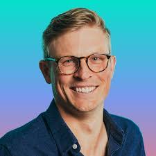 Shana Holman's Instagram, Twitter & Facebook