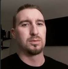 Laser welder with wobble setting for various patterns and shapes