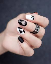 Black And White Drip Nails Halloween Enough I Used 01 Warrior To Paint The Drips And 02 Needle For Hearts Sonailiciousbrush Sonai Heart Nail Designs Heart Nails White Nail Art