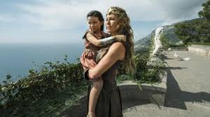 La corona de Hipólita (Connie Nielsen) como se ve en Wonder Woman | Spotern