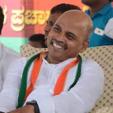 ನೋಡಿ ಆಶೀರ್ವದಿಸಿ...