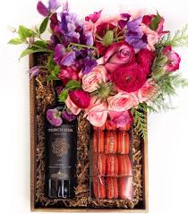 Send chocolates flowers online with pickupflowers birthday, anniversary, any occasions branded chocolates, chocolate with roses, milk chocolates more express chocolate delivery 100% guaranteed delicious. Flower Shop New York Send Flowers Champagne Wine Chocolates Same Day Nyc