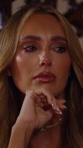 Amber Wisdom's Instagram, Twitter & Facebook