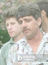 Image of FISHERMEN WHO RESCUED ELIAN GONZALEZ TALK TO MEDIA, 2000-04-08  (photo)