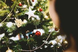 Tipografi fontnya dibuat dengan tema natal agar semakin menarik. 30 Gambar Background Wallpaper Natal Terbaru 2020 Download Di Sini Mamikos Info