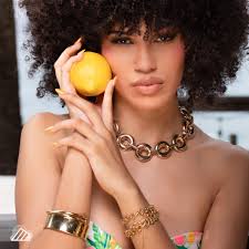 En Mayagüez Mall, queremos que la alegría de la Navidad llegue a todos los  niños de Puerto Rico ❤️ En los pasados días, Santa junto a otros amigos,  realizaron varias visitas para