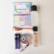 Bugun Makyajima Eslik Edenler Yorumlarimi Bundan Sonraki Postumda Bulabileceksiniz Toprankrepost Beautybyg In 2020 Instagram Highlighter Lipstick