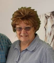 Loretta Wolfe's Instagram, Twitter & Facebook