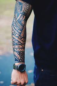 Hangi modelin ne kadar ücret tutabileceği ile ilgili basitçe bir yorum yapmamız gerekirse dövme modelinin en ve boy oranını dövme sanatçısına cm olarak söylememiz bize o dövmeyle ilgili fiyat bilgisi hakkında bilgi sahibi olmamızı sağlayacaktır. Kol Dovmeleri Erkek Maori Full Arm Tattoos For Men Kol Dovmeleri Dovme Kol Dovmesi