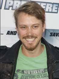 Important and therapeutic Image of Michael Dorman Smiling : r/PatriotTV