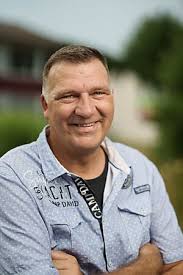 Aeschlimann Wirz, Regula Amstutz, Richard Ardu, Sandro Berger, Alexander  Blaser, Reto Bleuler, Adrian Bleuler, Walter Bosshard, Beatrice Brunner,  Katrin De Martin, Ramona Eberhard, Martin Eberhard, Violeta Felix, Prisca  Ferri, Rahel Fischer, Udo