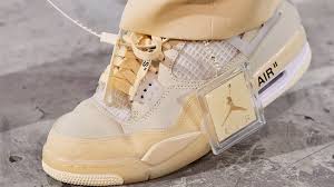 But after a dip in sales, the jordan brand needed something to take air jordan to next level. Endlich Dieser Nike Air Jordan 4 X Off White Sneaker Kann Schon Morgen Ihnen Gehoren Gq Germany