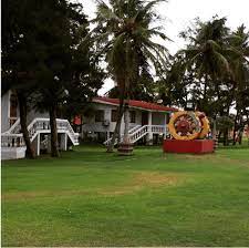 Vgp Resort Is Located In The Heart Of Chennai Ecr Beach A Budget Beach Resort Boasting Of 100 Rooms Offers A Uniqu Beach Resorts Cheap Beach Resorts Resort