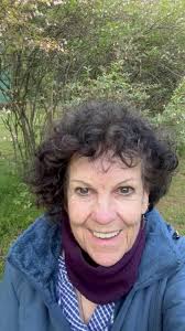 Ellen Whiteside (@retreatellen)