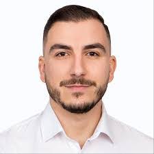 Robin Matz's Instagram, Twitter & Facebook