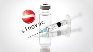 Çin merkezli sinovac şirketinin geliştirdiği koronavirüs aşısı coronavac'ın üçüncü faz testleri devam ederken türkiye, bu şirketle 50 milyon doz için sözleşme imzaladığını açıkladı. Brezilya Dan Yeni Asi Aciklamasi Sinovac Asisinin Etkinlik Orani Yuzde 50 38