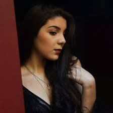 Mariana Dupont's Instagram, Twitter & Facebook