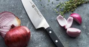 Zwilling Pro Traditional Chef S Knife Sur La Table Chef Knife Chefs Kitchen