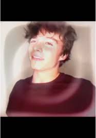 𝐠𝐥𝐞𝐧𝐧 𝐜𝐡𝐚𝐯𝐞𝐳 ☘︎ (@glennxchavez)