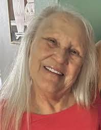 Susie Wiggins's Instagram, Twitter & Facebook