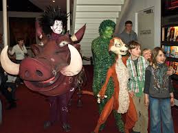 Disneys meisterwerk der könig der löwen ist bis heute der weltweit erfolgreichste zeichentrickfilm aller zeiten. Timon Und Pumba Kostum