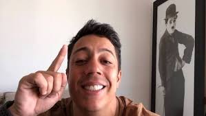 ALGUÉM ME EXPLICA O MUNDO